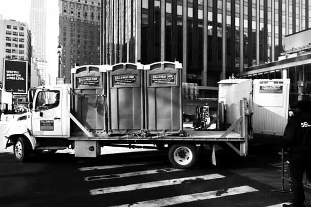 Best Porta potty rental near me  in Boron, CA